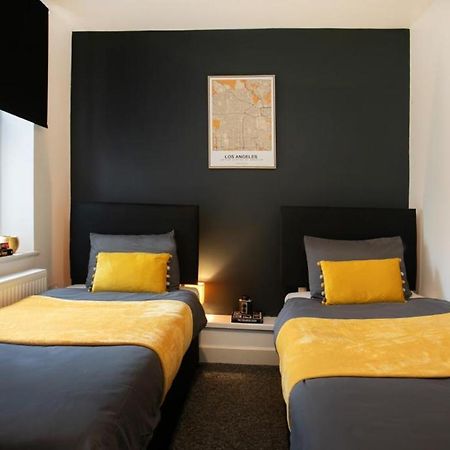 Spacious 2 Bedroom Apartments - 5 Mins From Qmc, Universities And City Centre! ノッティンガム エクステリア 写真