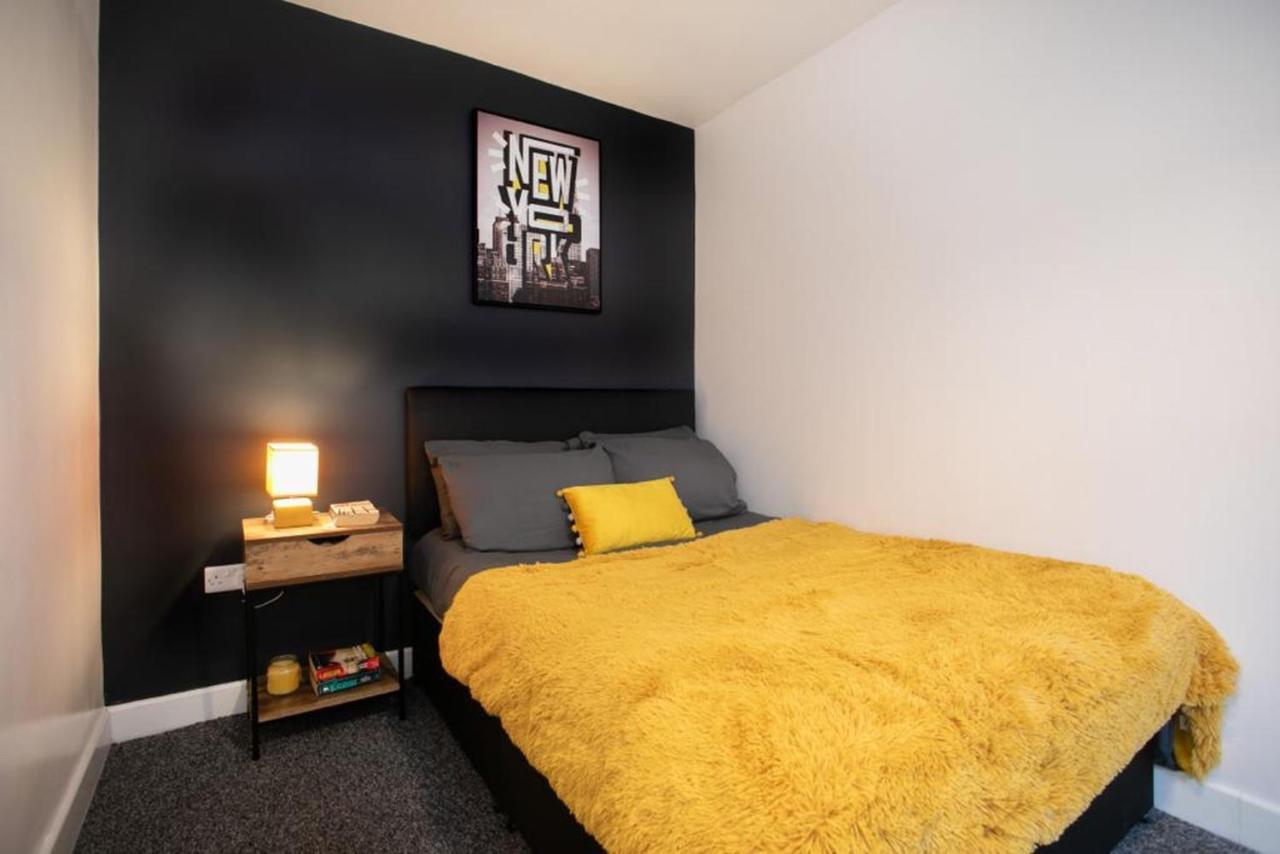 Spacious 2 Bedroom Apartments - 5 Mins From Qmc, Universities And City Centre! ノッティンガム エクステリア 写真