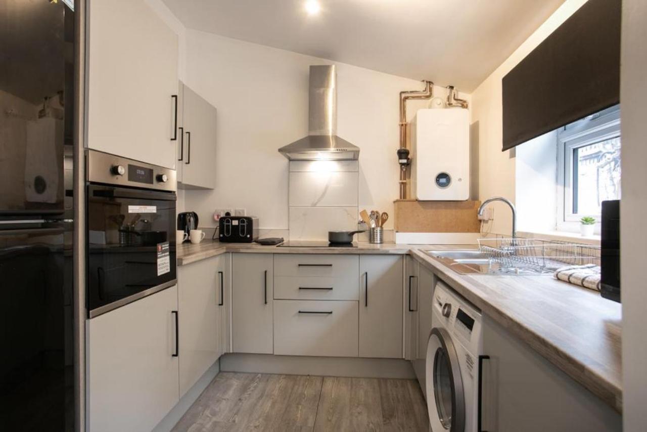 Spacious 2 Bedroom Apartments - 5 Mins From Qmc, Universities And City Centre! ノッティンガム エクステリア 写真